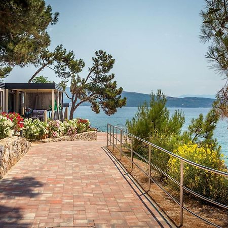 Valamar Camping Jezevac クルク エクステリア 写真
