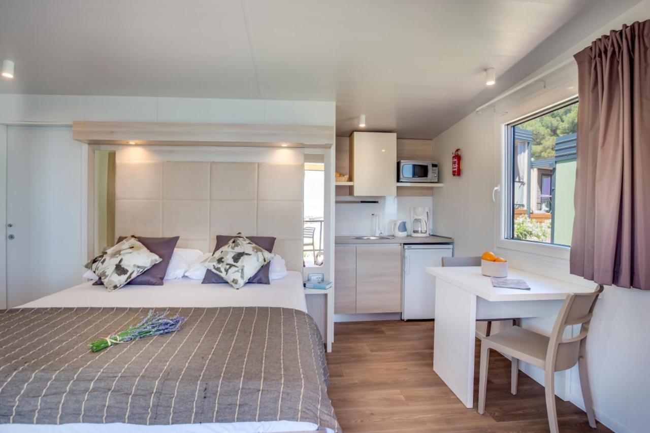 Valamar Camping Jezevac クルク エクステリア 写真