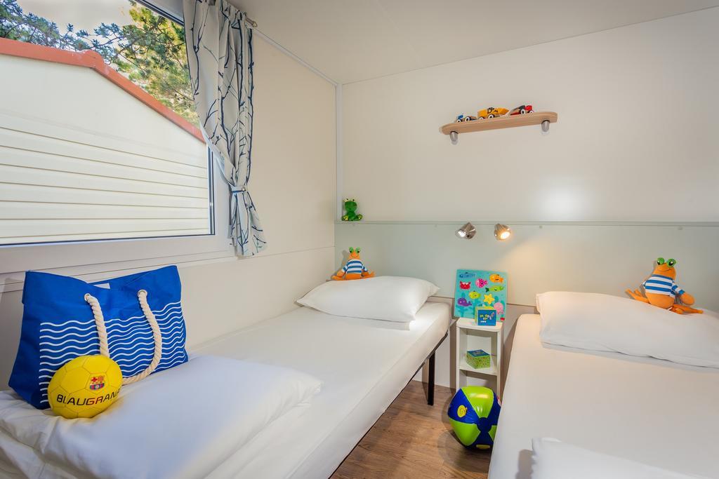 Valamar Camping Jezevac クルク エクステリア 写真