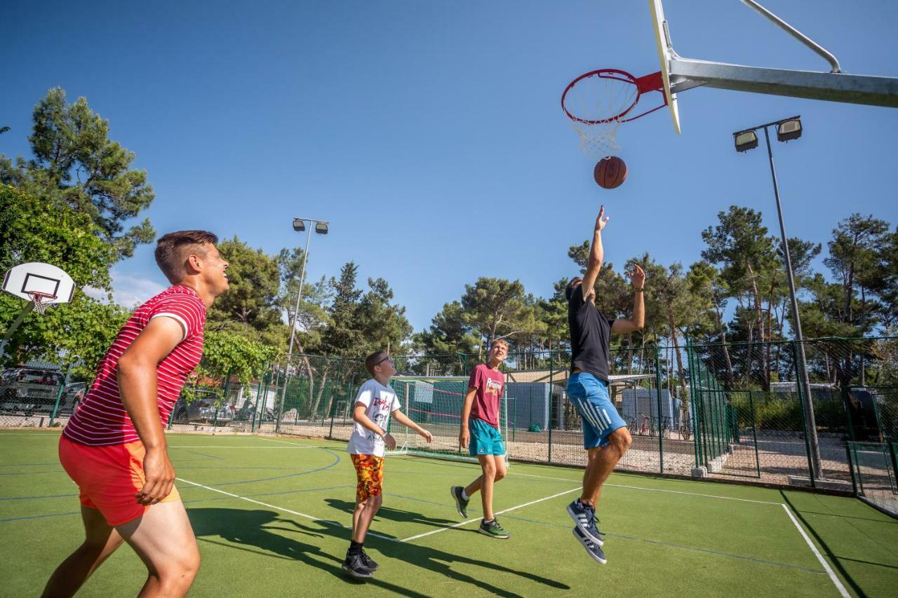 Valamar Camping Jezevac クルク エクステリア 写真